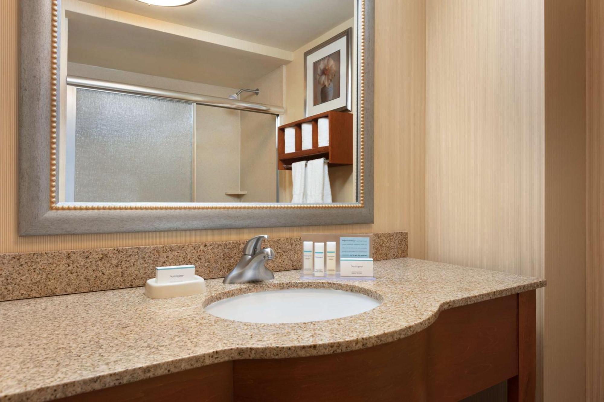 Hampton Inn New York - Laguardia Airport Zewnętrze zdjęcie