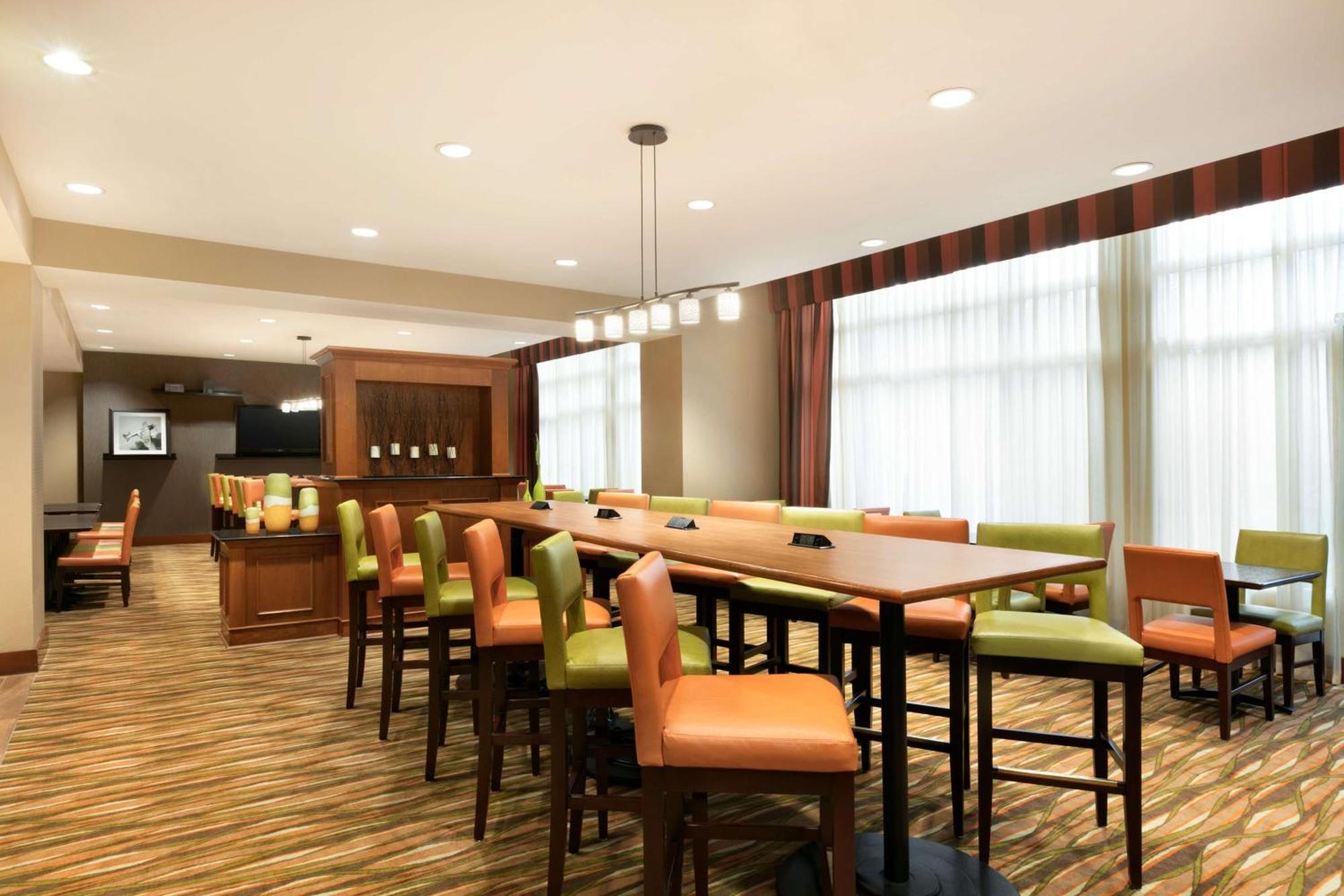Hampton Inn New York - Laguardia Airport Zewnętrze zdjęcie