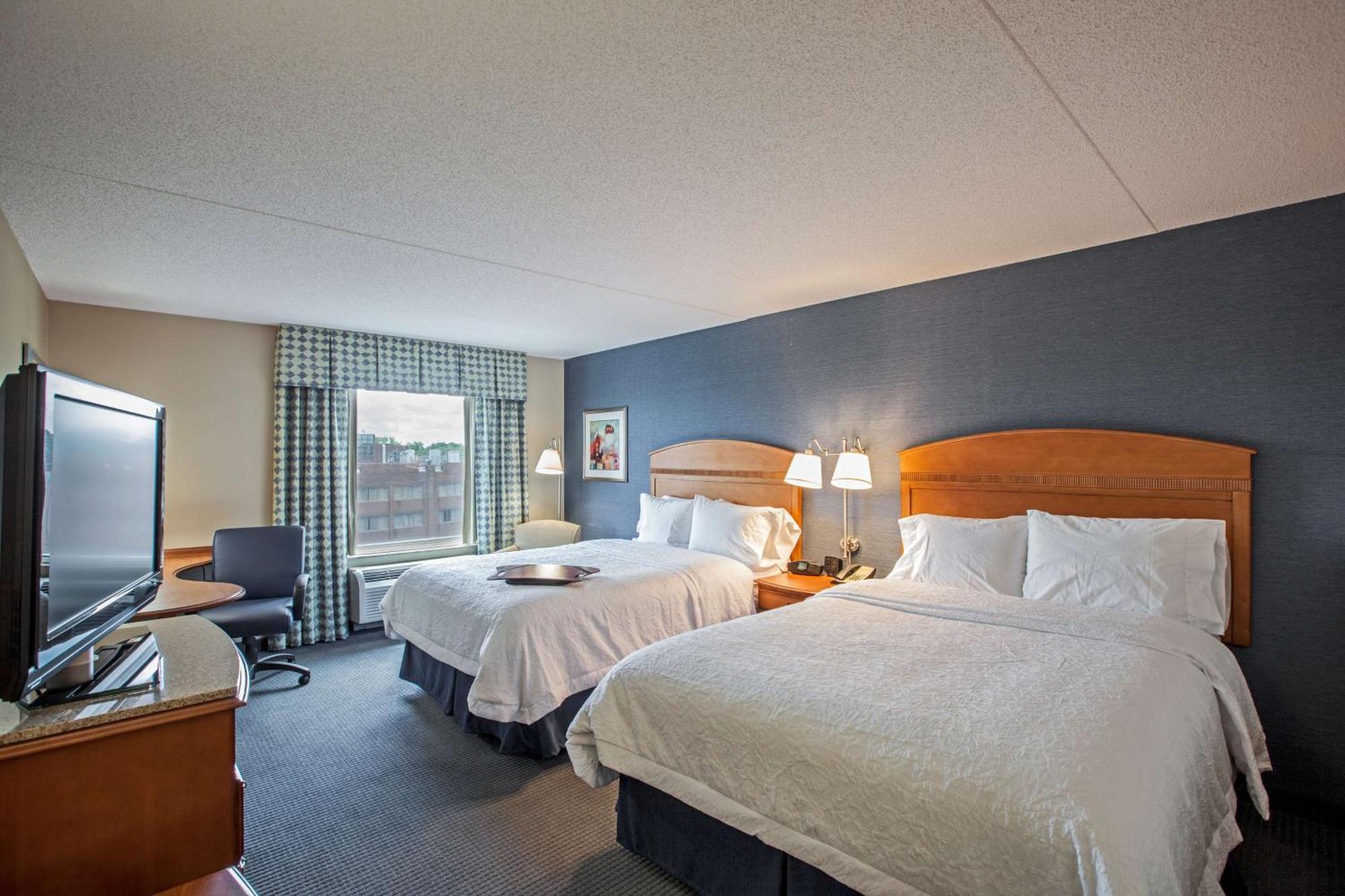 Hampton Inn New York - Laguardia Airport Zewnętrze zdjęcie