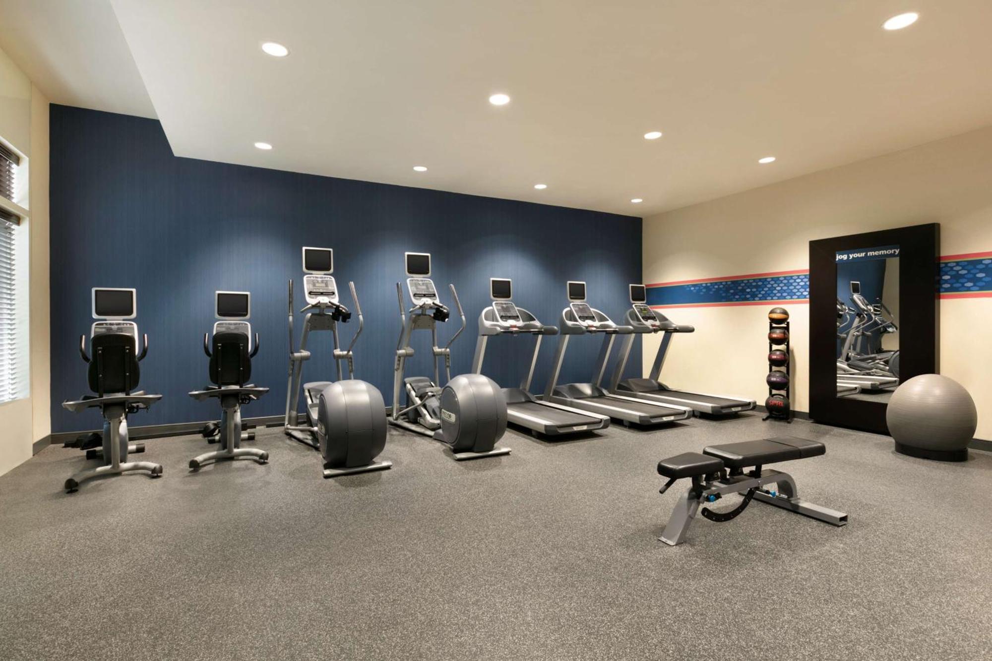 Hampton Inn New York - Laguardia Airport Zewnętrze zdjęcie