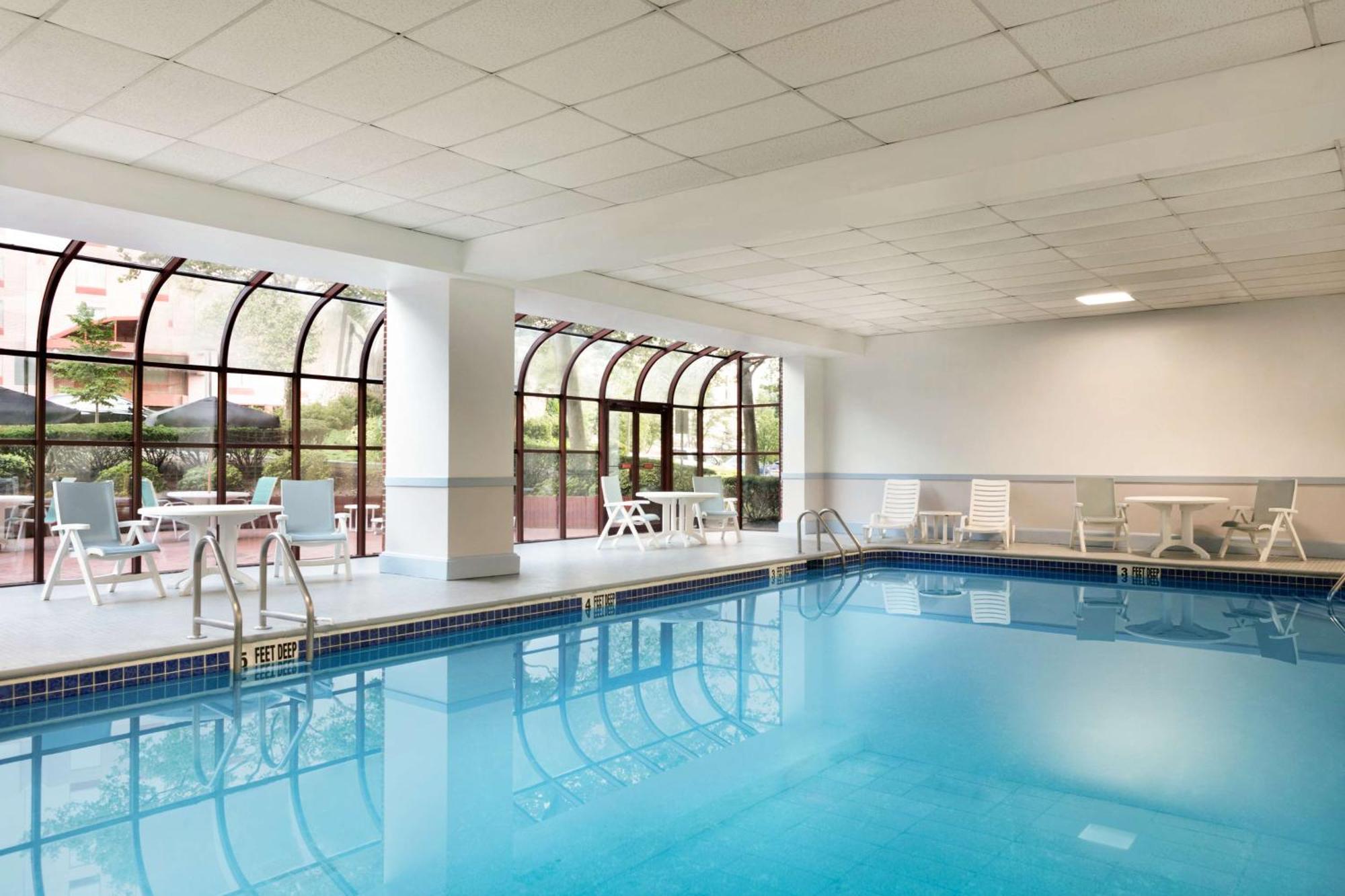 Hampton Inn New York - Laguardia Airport Zewnętrze zdjęcie
