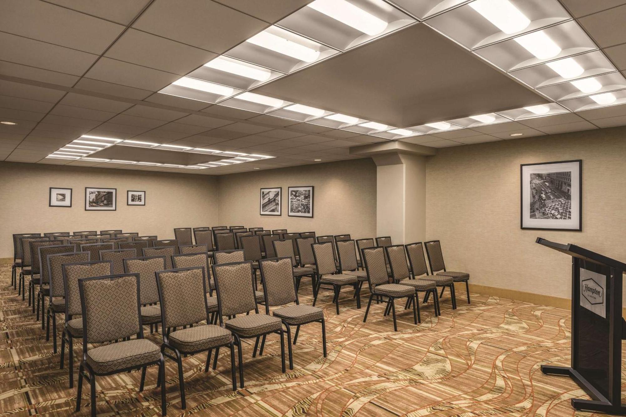 Hampton Inn New York - Laguardia Airport Zewnętrze zdjęcie
