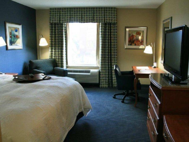 Hampton Inn New York - Laguardia Airport Zewnętrze zdjęcie