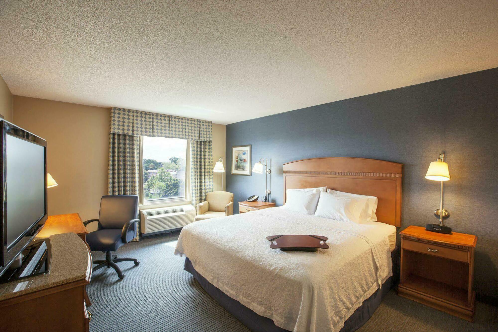 Hampton Inn New York - Laguardia Airport Zewnętrze zdjęcie