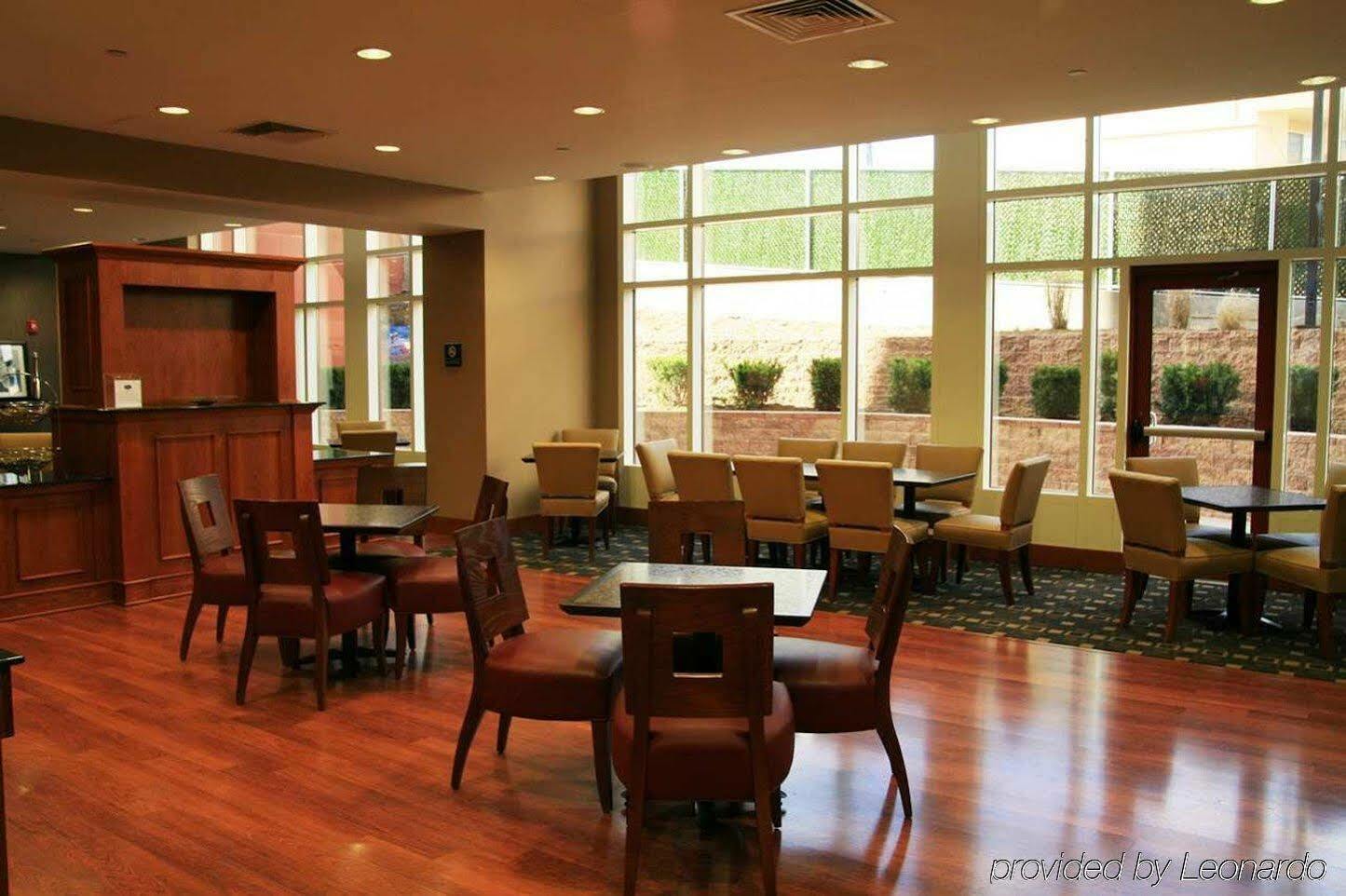 Hampton Inn New York - Laguardia Airport Zewnętrze zdjęcie